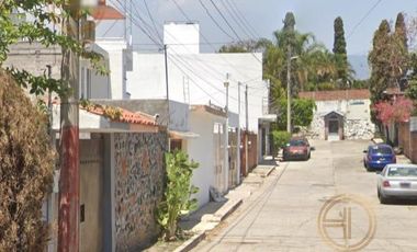 Casa en  venta a 15 min de Forum Cuernavaca y al Parque estatal Urbano Barranca de Chapultepec