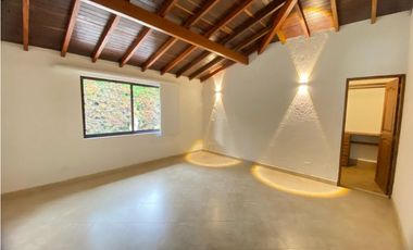 Casa en Arriendo en Llanogrande vía Aeropuerto