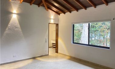 Casa en Arriendo en Llanogrande vía Aeropuerto