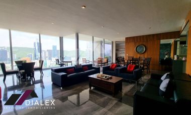 Departamento 258 m2 TORRE EVA Privanzas VALLE ORIENTE Spgg de 3 Recámaras VENTA ó RENTA