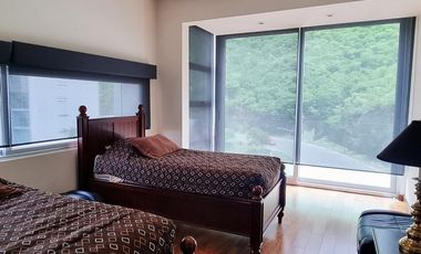 Departamento 258 m2 TORRE EVA Privanzas VALLE ORIENTE Spgg de 3 Recámaras VENTA ó RENTA