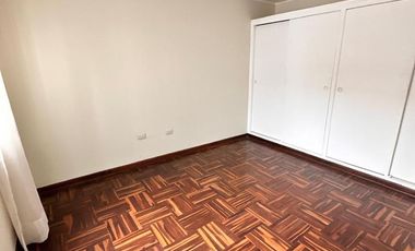 VENTA  DUPLEX EN URB. COUNTRY CLUB, ZONA EXCLUSIVA DE SAN ISIDRO