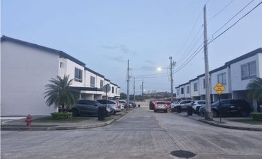 EL CRISOL / PH VILLASOL / 108M / 3 HABITACION / 2 NIVEL / VACIA /JC