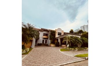 CASA BALMORAL VENTA