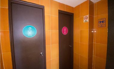 LOCAL / CENTENNIAL / PLAZA BOULEVARD / 100M / PLANTA ALTA / ESQUINA