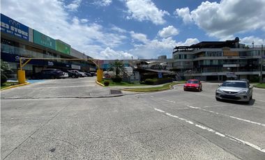 LOCAL / CENTENNIAL / PLAZA BOULEVARD / 100M / PLANTA ALTA / ESQUINA