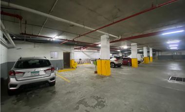 LOCAL / CENTENNIAL / PLAZA BOULEVARD / 100M / PLANTA ALTA / ESQUINA