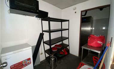 LOCAL / CENTENNIAL / PLAZA BOULEVARD / 100M / PLANTA ALTA / ESQUINA