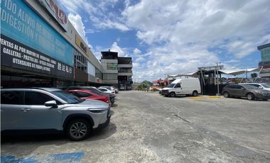 LOCAL / CENTENNIAL / PLAZA BOULEVARD / 100M / PLANTA ALTA / ESQUINA