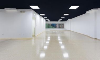 ALQUILER LOCAL 381M2 EN PLAZA AGORA CHANIS