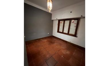 CASA EN BENAVIDEZ  BARRIO RESIDENCIAL