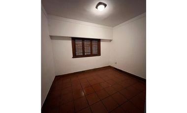 CASA EN BENAVIDEZ  BARRIO RESIDENCIAL