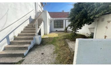 CHALET Y DOS  DEPARTAMENTOS