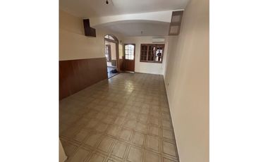 Realtyplus ALQUILA CASA EN BARRIO UJEMVI. Las Heras. Mendoza