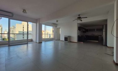 Venta departamento 6 ambiente en Lanús cochera