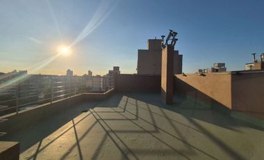 Venta departamento 6 ambiente en Lanús cochera