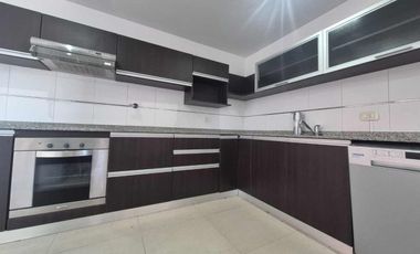 Venta departamento 6 ambiente en Lanús cochera