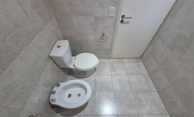 Venta departamento 6 ambiente en Lanús cochera