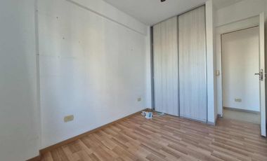 Venta departamento 6 ambiente en Lanús cochera