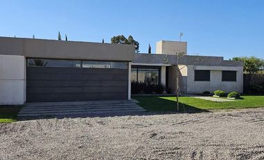 Casa en Pozo 3 Habitaciones. B° Privado Rivadavia