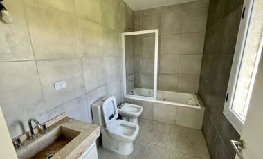 Casa en Pozo 3 Habitaciones. B° Privado Rivadavia