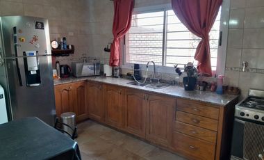 Casa de 2 Plantas Bº Lajas 1 Apta Crédito Chimbas