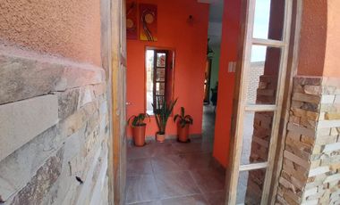 Casa de 2 Plantas Bº Lajas 1 Apta Crédito Chimbas