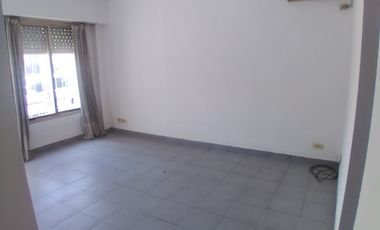 Casa PH en alquiler en Lanus Oeste