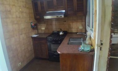 Casa PH en alquiler en Lanus Oeste