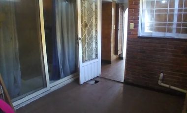 Casa PH en alquiler en Lanus Oeste