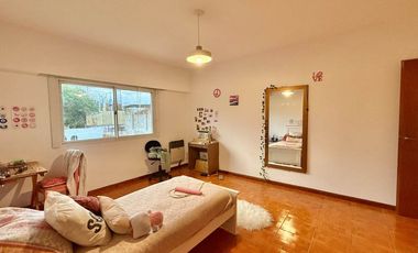 VENTA CASA SAN ISIDRO 7 AMB JARDIN PILETA, QUINCHO