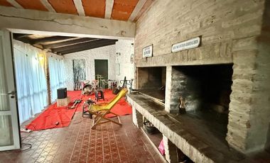 VENTA CASA SAN ISIDRO 7 AMB JARDIN PILETA, QUINCHO