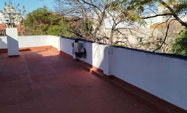 VENTA COLEGIALES PH 2 AMBIENTES  LUMINOSO
