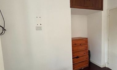 VENTA CASA 4 AMBIENTES QUILMES REFACCIONADA