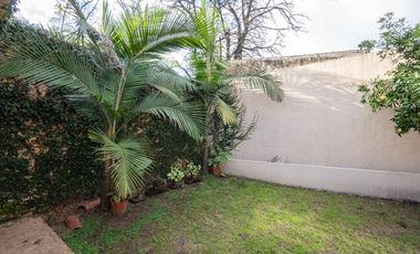 ALQUILER CASA DE 4 AMBIENTES CON JARDIN- LOMAS