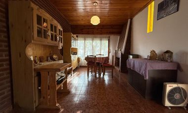 VENTA CASA 3 AMBIENTES JARDIN FRAY LUIS BELTRAN