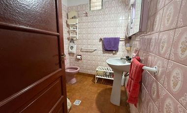 VENTA CASA 3 AMBIENTES JARDIN FRAY LUIS BELTRAN