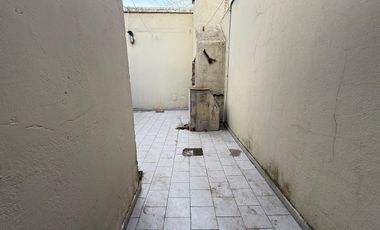 VENTA CASA 3 AMBIENTES JARDIN FRAY LUIS BELTRAN