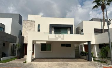 Casa sola en venta en Residencial Cumbres, Benito Juárez, Quintana Roo