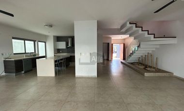 Casa sola en venta en Residencial Cumbres, Benito Juárez, Quintana Roo
