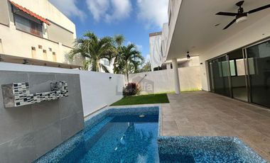 Casa sola en venta en Residencial Cumbres, Benito Juárez, Quintana Roo