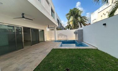 Casa sola en venta en Residencial Cumbres, Benito Juárez, Quintana Roo