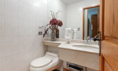 Casa en Venta en Golf Las Lomas de la dehesa, Lo Barnechea