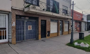 SE VENDE LOCAL Y CASA SOBRE AVDA. 520,