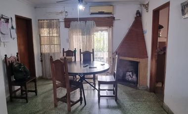 SE VENDE LOCAL Y CASA SOBRE AVDA. 520,
