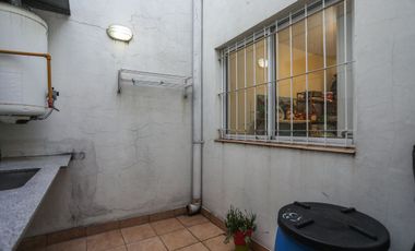 VENTA PH FRENTE PLANTA BAJA CON PATIO EN WILDE
