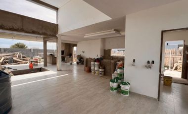 CASA EN VENTA EN LAGOS DE CANNING 4 AMBIENTES