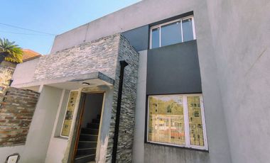 Duplex a la venta La Plata 2 dormitorios y Patio