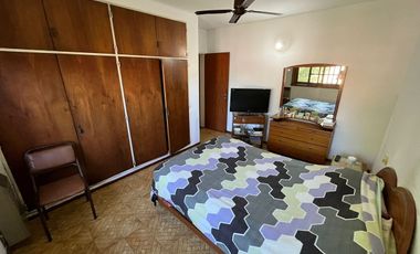 Venta Casa 5 amb coch y parque en Wilde - APTO CRE