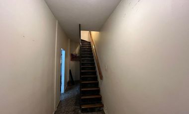 Venta Casa 5 amb coch y parque en Wilde - APTO CRE
